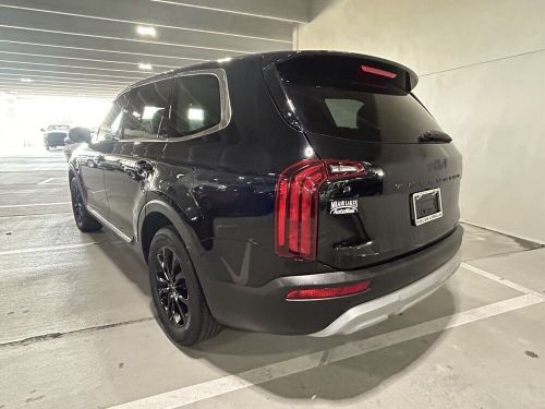 2022 kia telluride lx