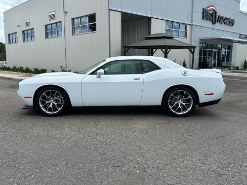 2022 dodge challenger gt