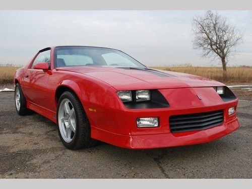 1986 chevrolet camaro z28 5 speed manual 2-door hatchback