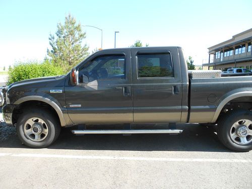 2005 sd f350 4x4 crew cab lariat 6.0 l v-8 diesel torqshift  5-spd auto