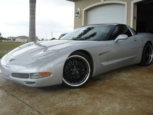 C5 corvette highly modified (9 second quarter mile)