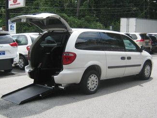 2006 white handicap wheelchair van!