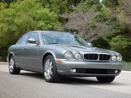 53k 2004 jaguar xj8 4.2 serviced at alverz jaguar from day one super smooth fast