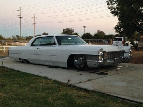 1965 cadillac deville base hardtop 2-door 7.0l