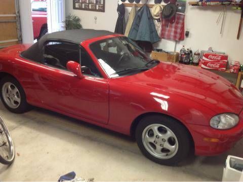 1999 mazda miata mx-5 convertible really nice car auto 12,000 miles red