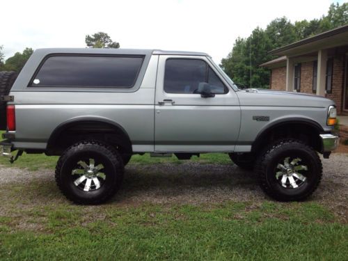 1995 ford bronco xl sport utility 2-door 5.8l