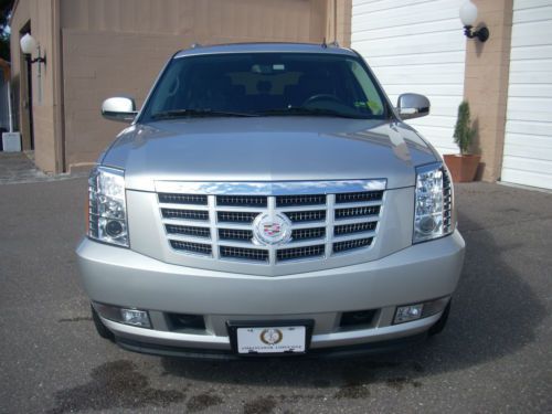 2011 cadillac escalade esv premium package rwd - silver stunning