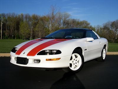 1997 chevy camaro z-28 t-tops 30th anniversary edition 6-spd - lqqk - like new!!