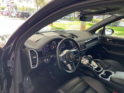 2022 porsche cayenne