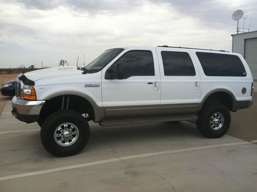 2001 ford excursion limited 4-door 6.8l v-10 suv 4x4