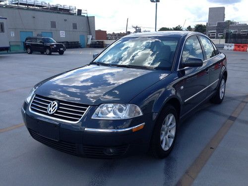 2004 volkswagen passat gls sedan 4-door 1.8l