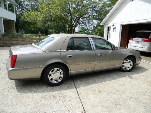 2000 cadillac sedan de ville only 73,000 miles. near mint no reserve beautiful!!