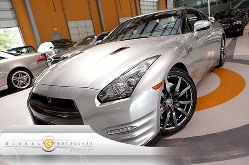 13 nissan gt-r premium awd 5k bose navigation pdc rear-cam keyless alloys xenon