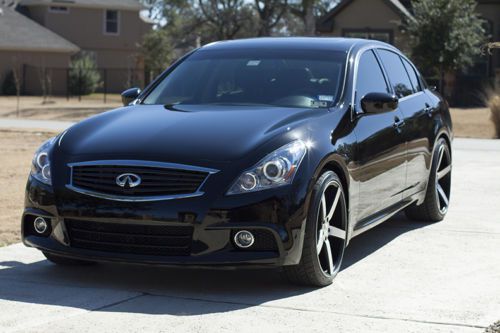 Infiniti g37 Black