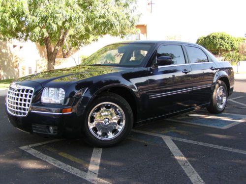 Only 54k miles! arizona, chrysler 300 limited , excellent condition,
