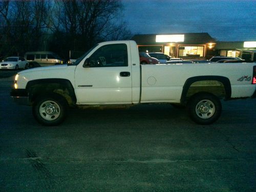 2003 chevrolet silverado 2500 hd base standard cab pickup 2-door 6.0l gas