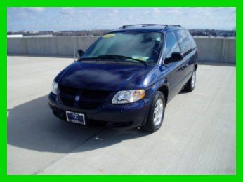 2004 dodge caravan sxt 4 door quad bucket low miles cd  one- owner we finance!