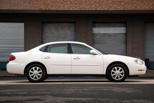 2005 buick lacrosse cx 4dr sedan