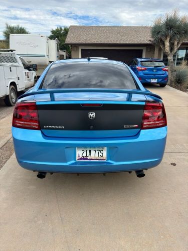 2008 dodge charger srt-8