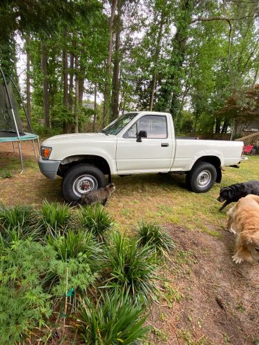 1991 toyota pickup 1/2 ton short wheelbase dlx