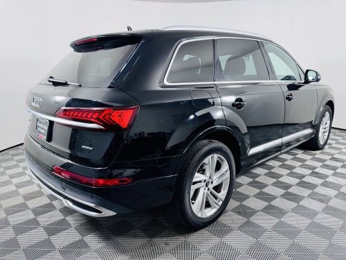 2021 audi q7 45 premium plus