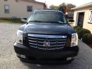 2007 cadillac escalade luxury quad bucket seats, 3rd row, nav, sunroof, dvd