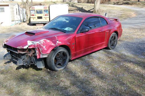 2002 ford mustang gt 4.6l 5 spd   75,722 original miles. body damage !