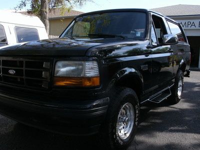 Full size bronco 4x4 black beauty