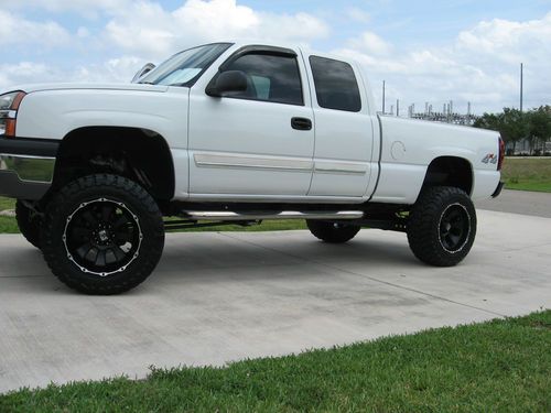 2004 chevrolet silverado lt 1500 5.3l efi v8 4wd 4x4 lift extended cab