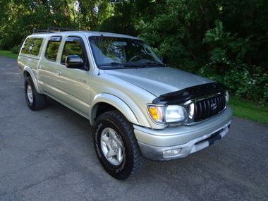 Sell used Toyota Tacoma SR5 4x4 Crew Leather Reserve Truck Comparable