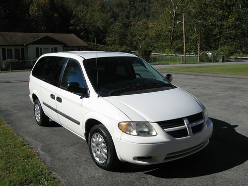 2006 dodge grand caravan base mini cargo van 4-door 3.3l