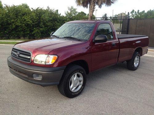 Super clean 2003 toyota tundra! only 85k mi. priced to sell!