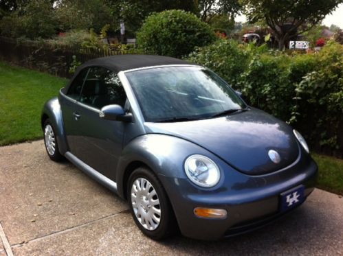 2004 volkswagen new beetle convertible vw **  53,000 two owner miles!! **