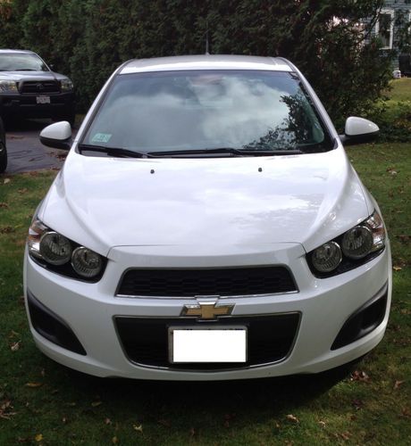 2012 chevrolet sonic lt sedan - white