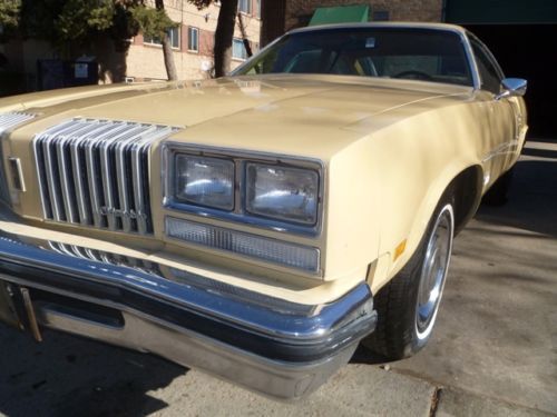 1977 olds cutlass  ** no reserve **