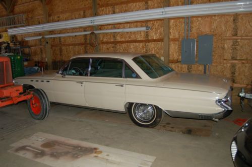 1961 buick electra 225