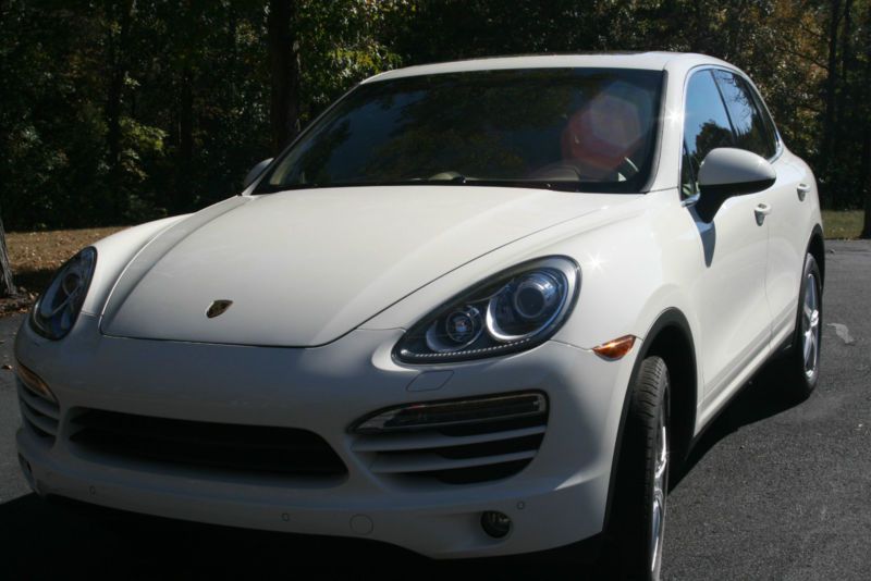 2011 porsche cayenne