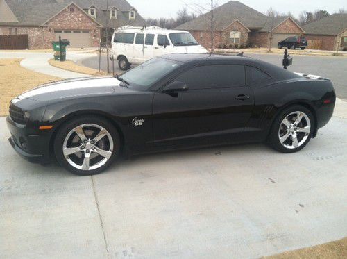 2010 chevrolet camaro ss coupe 2-door 6.2l