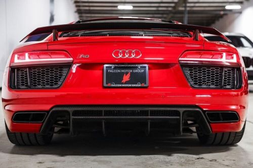 2017 audi r8 5.2 quattro v10 plus awd 2dr coupe