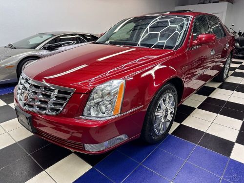 2010 cadillac dts 79k miles - premium colection - stricking colors!