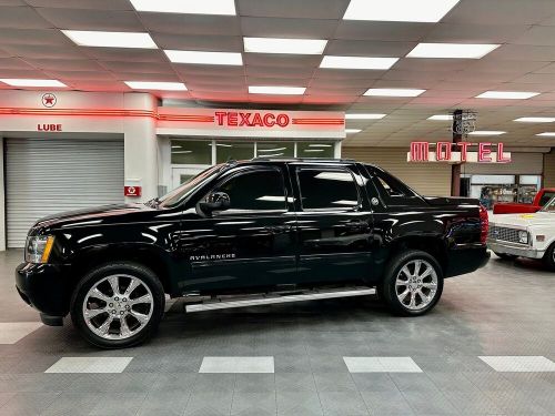 2013 chevrolet avalanche