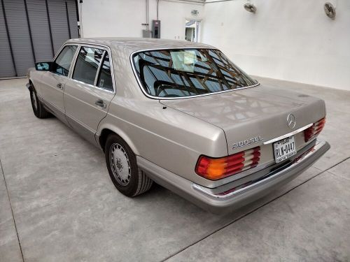 1990 mercedes-benz 300-series sel