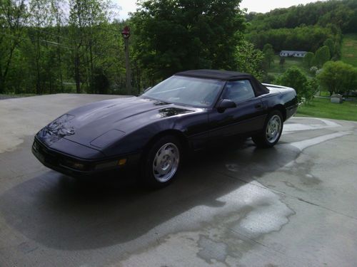 1995 chevrolet corvette base convertible 2-door 5.7l