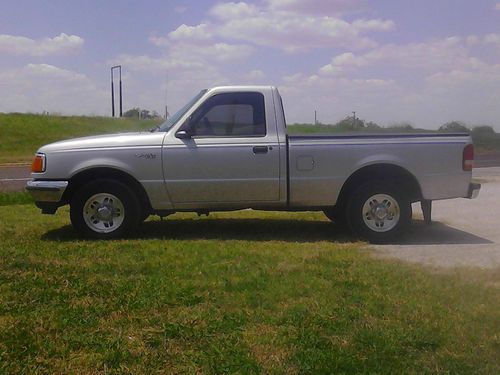 1997 ford ranger xlt standard cab pickup 2-door 2.3l