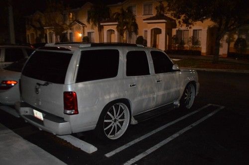 2005 cadillac escalade on 26's vellano 3 piece wheels