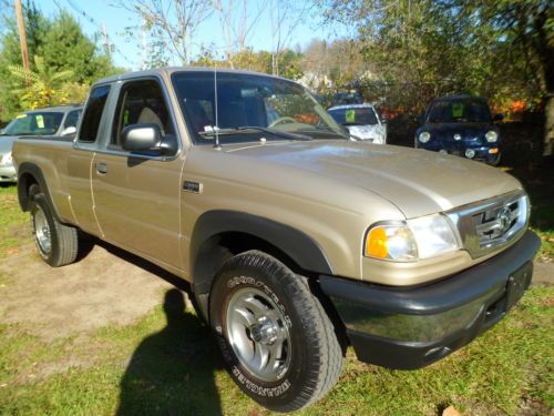 2001 mazda b3000 4x4 extracab w/2seats inback 5speed 3liter 6cyl airconditioning