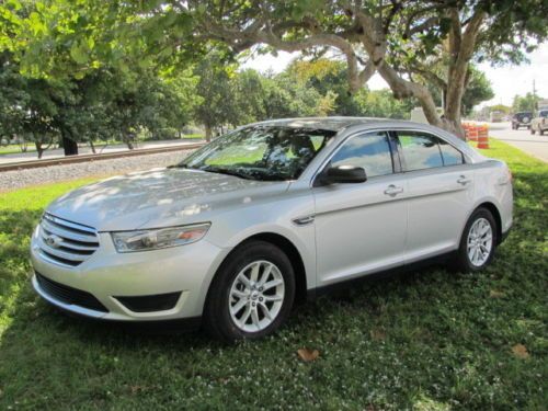 2013 13 ford taurus se ecoboost sedan * only 7k miles * clean * make an offer