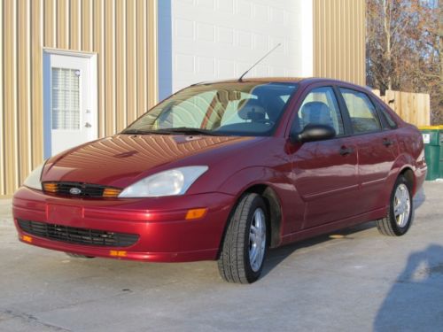 2001 ford focus se sedan 4-door 2.0l