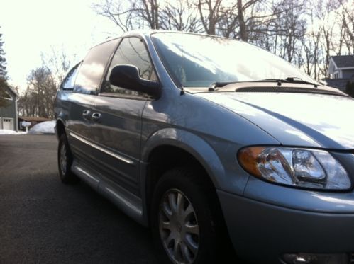 Handicap vmi conversion van passenger side ramp excellent condition, blue