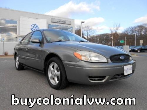 2004 ford taurus